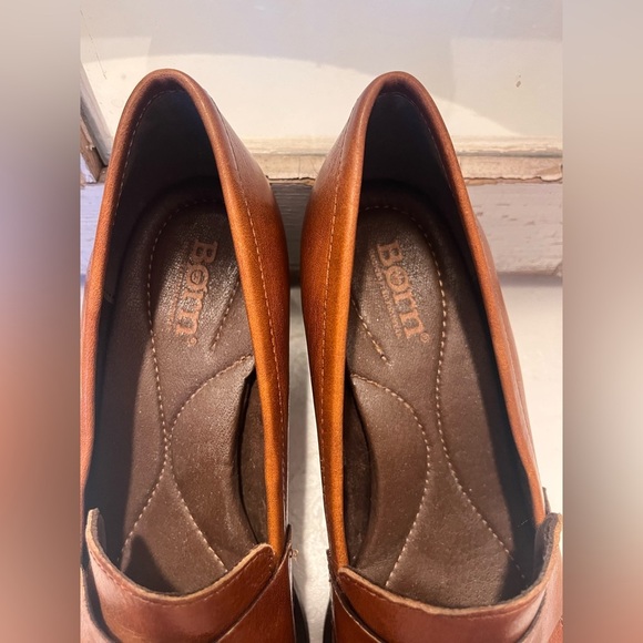 BORN HEELED PENNY LOAFERS - Picture 4 of 6